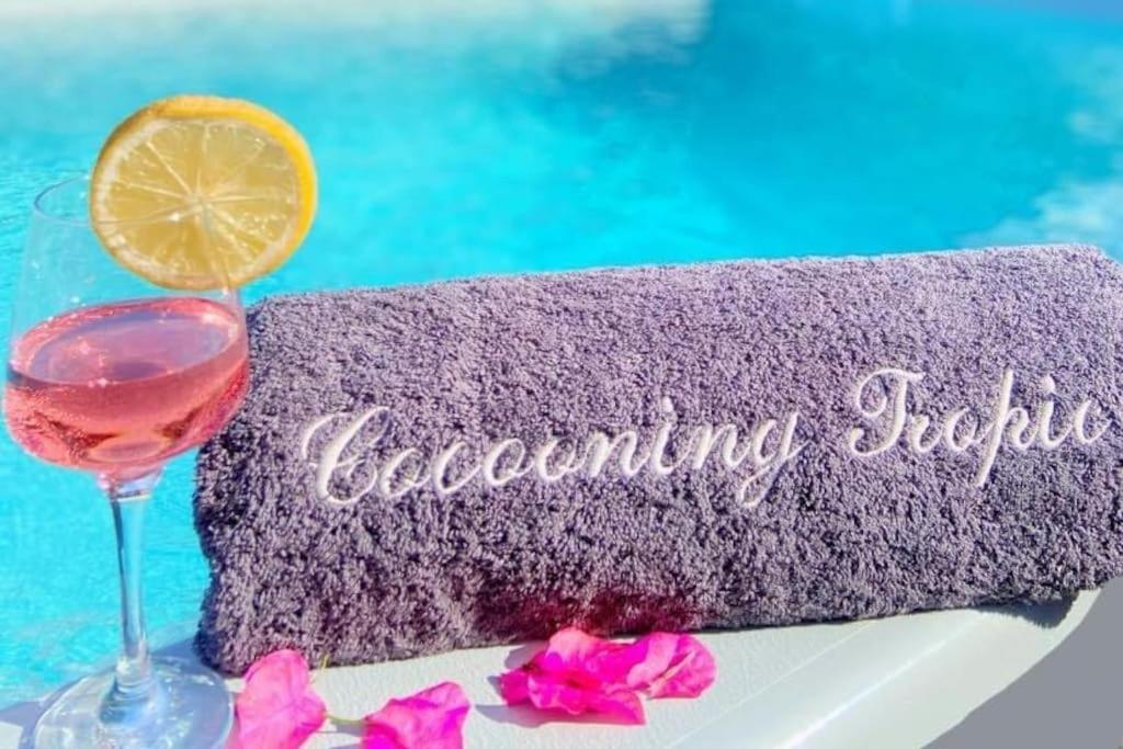 Cocooning Tropic Studio Avec Jacuzzi Privatif Saint-Louis Exterior photo